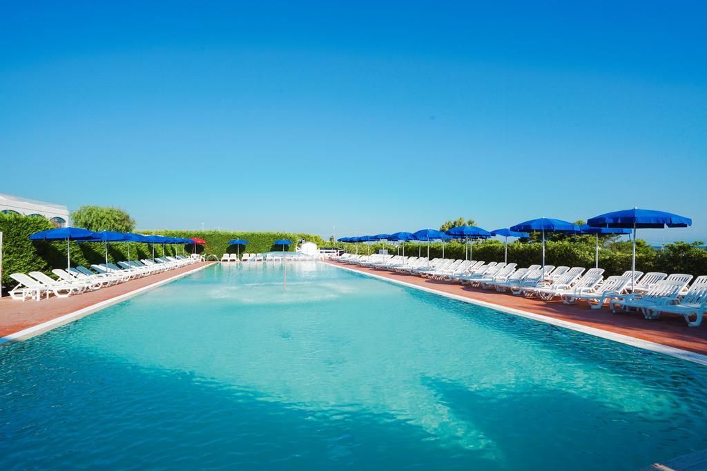 Torre Guaceto Greenblu Resort Specchiolla Dış mekan fotoğraf